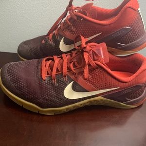 Nike Metcon 4 Men’s Size 10 Burgandy Crush